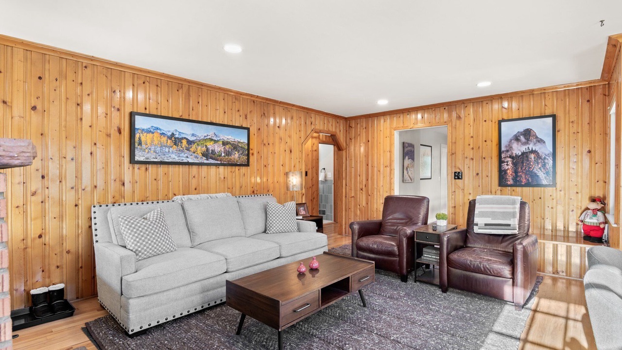 Photo of Livingroom in Kerr Gulch