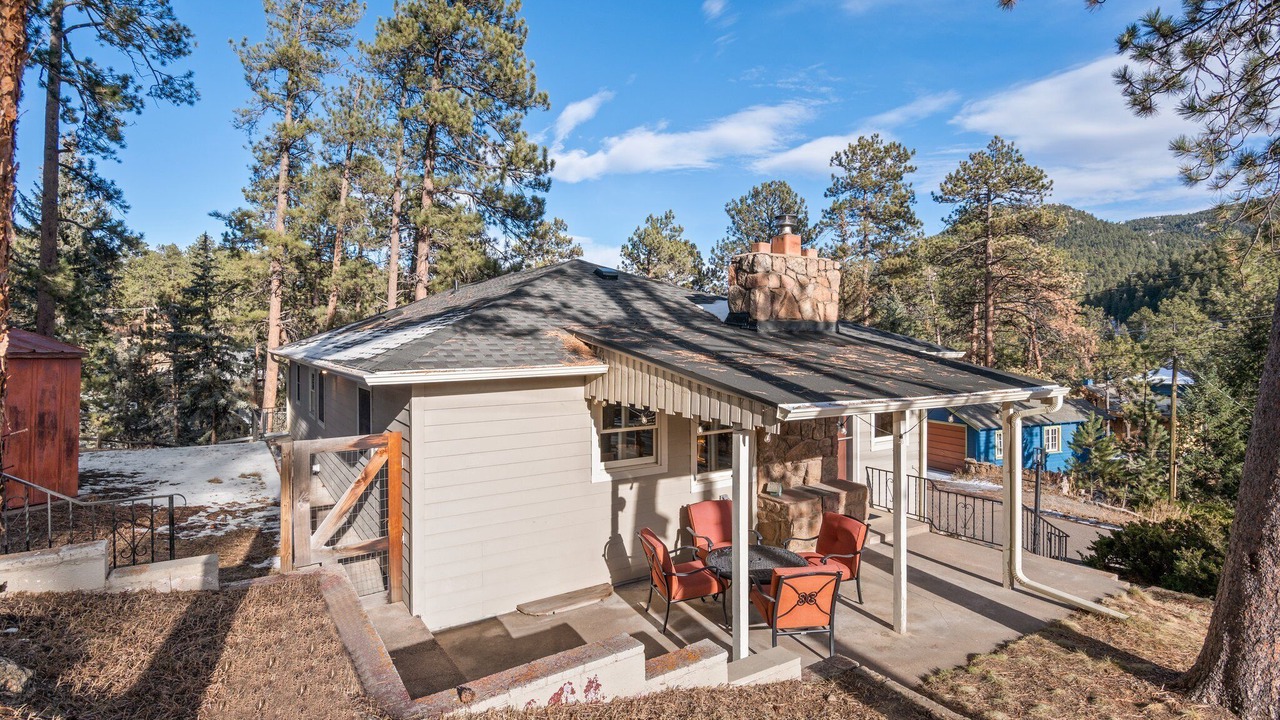 Photo of Patio Balcony in Kerr Gulch