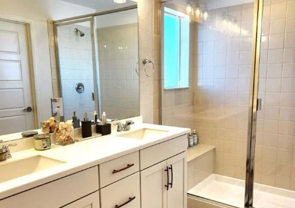 Photo of Bathroom in Castle Pines North