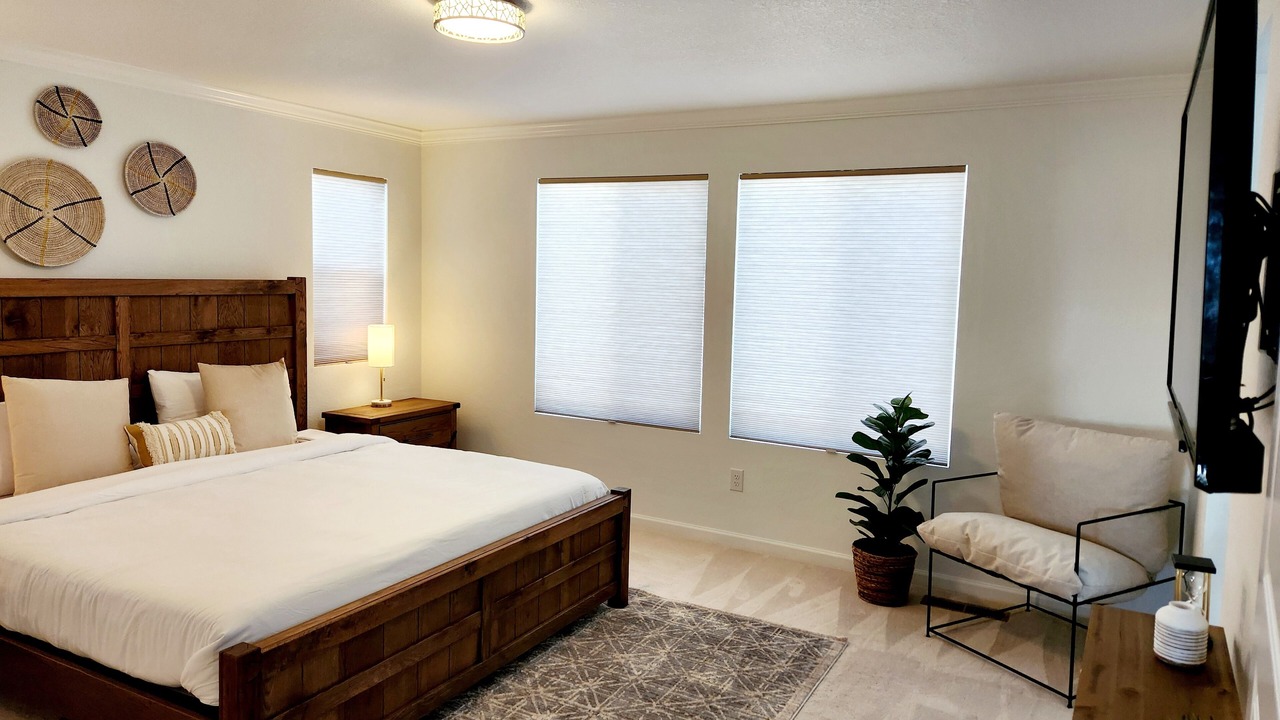 Photo of Bedroom in Castle Pines North