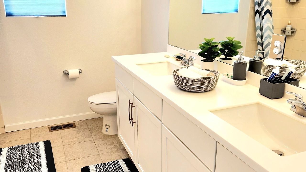 Photo of Bathroom in Castle Pines North