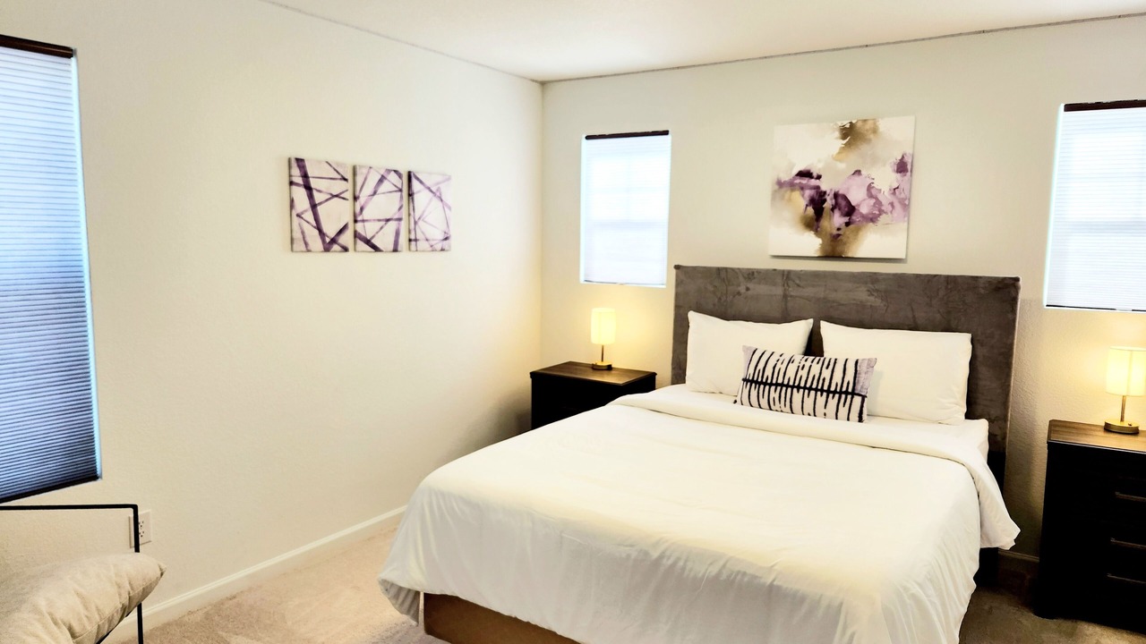 Photo of Bedroom in Castle Pines North