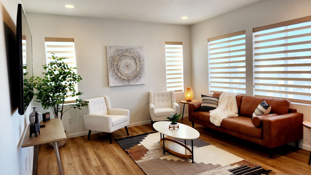 Photo of Livingroom in Castle Pines North