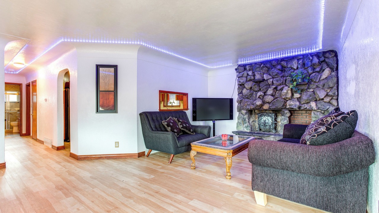 Photo of Livingroom in Twin Lakes