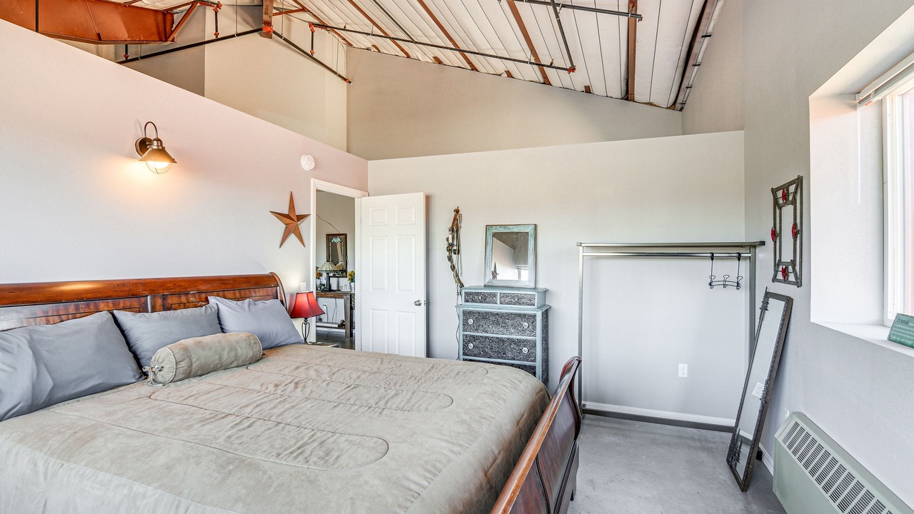 Photo of Bedroom in Del Norte