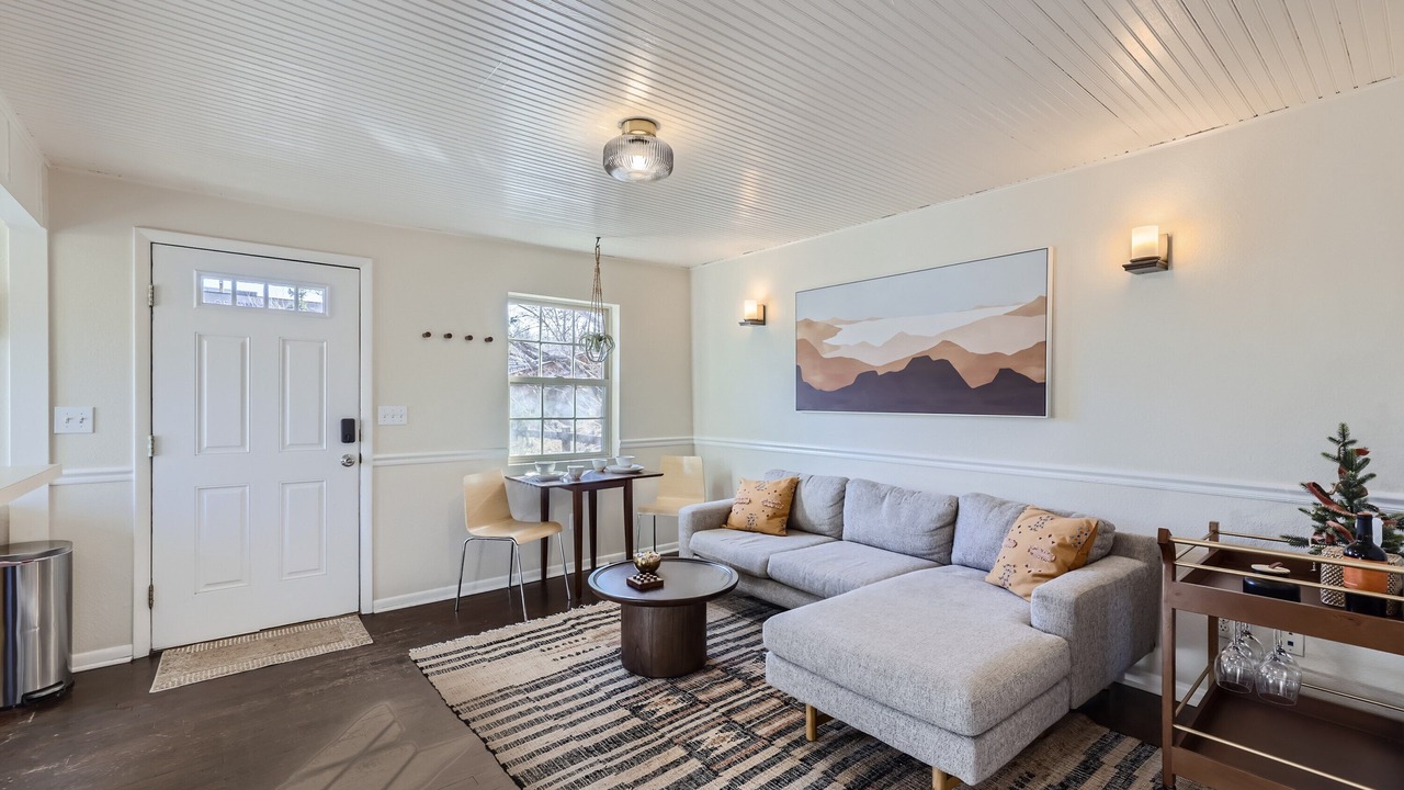 Photo of Livingroom in Golden