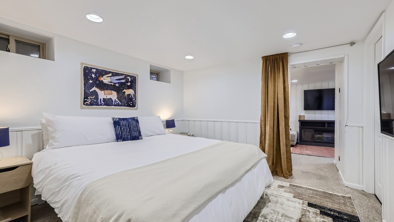 Photo of Bedroom in Golden