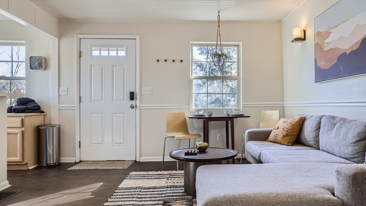 Photo of Livingroom in Golden