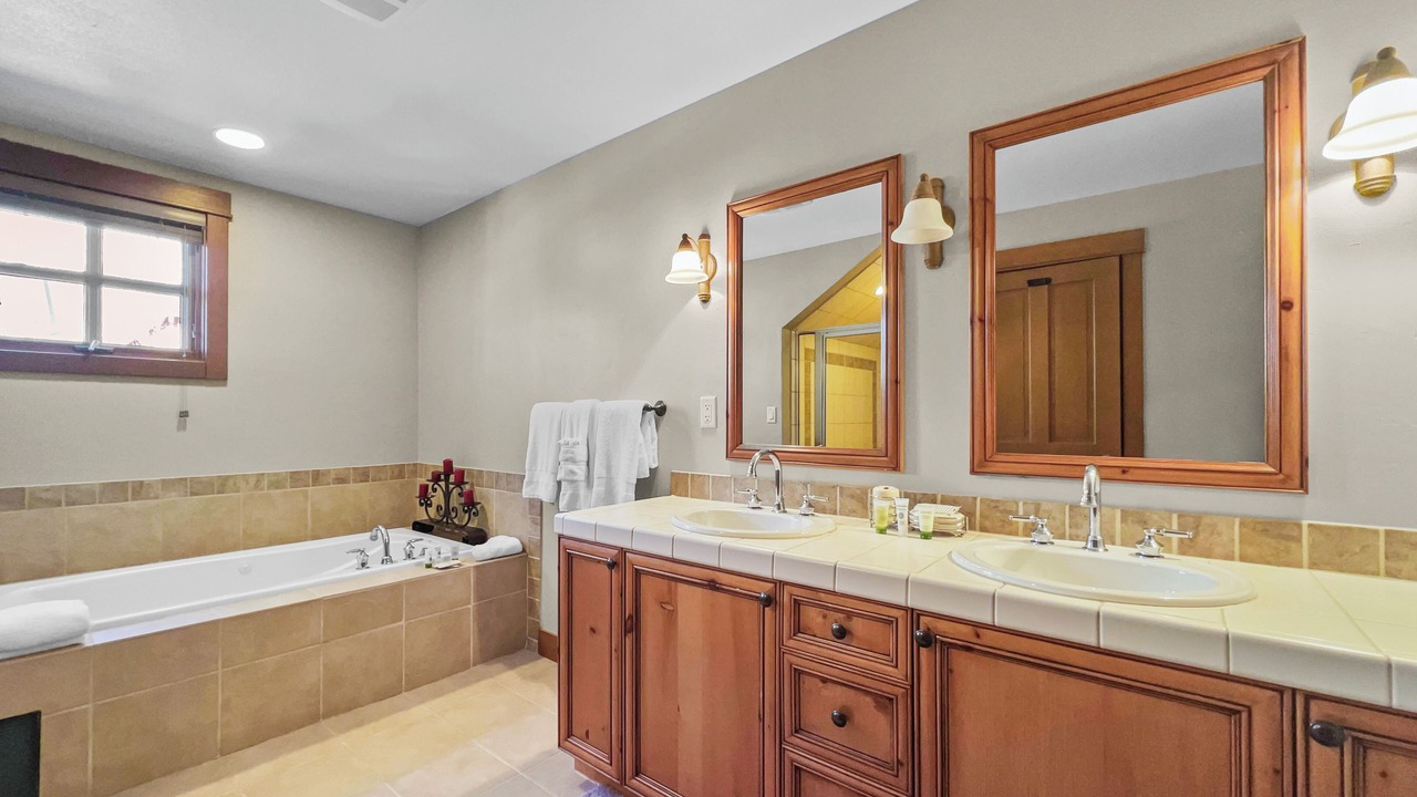 Photo of Bathroom in Copper Mountain Village