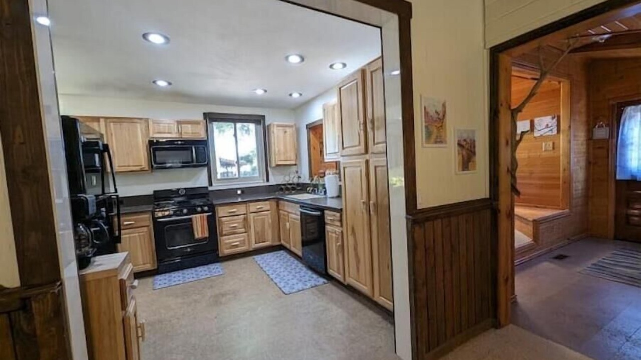 Photo of Bedroom in Canon City