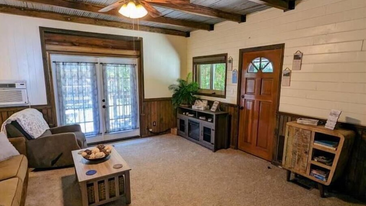 Photo of Livingroom in Canon City