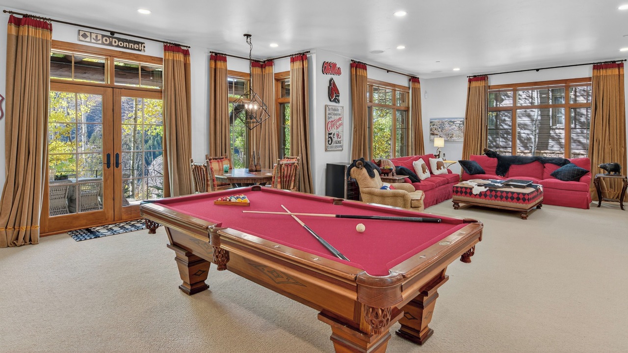 Photo of Bedroom in Edwards