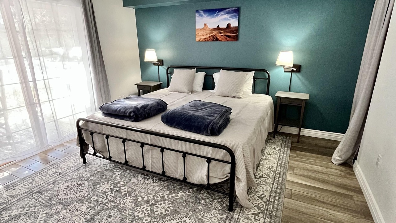 Photo of Bedroom in Edwards