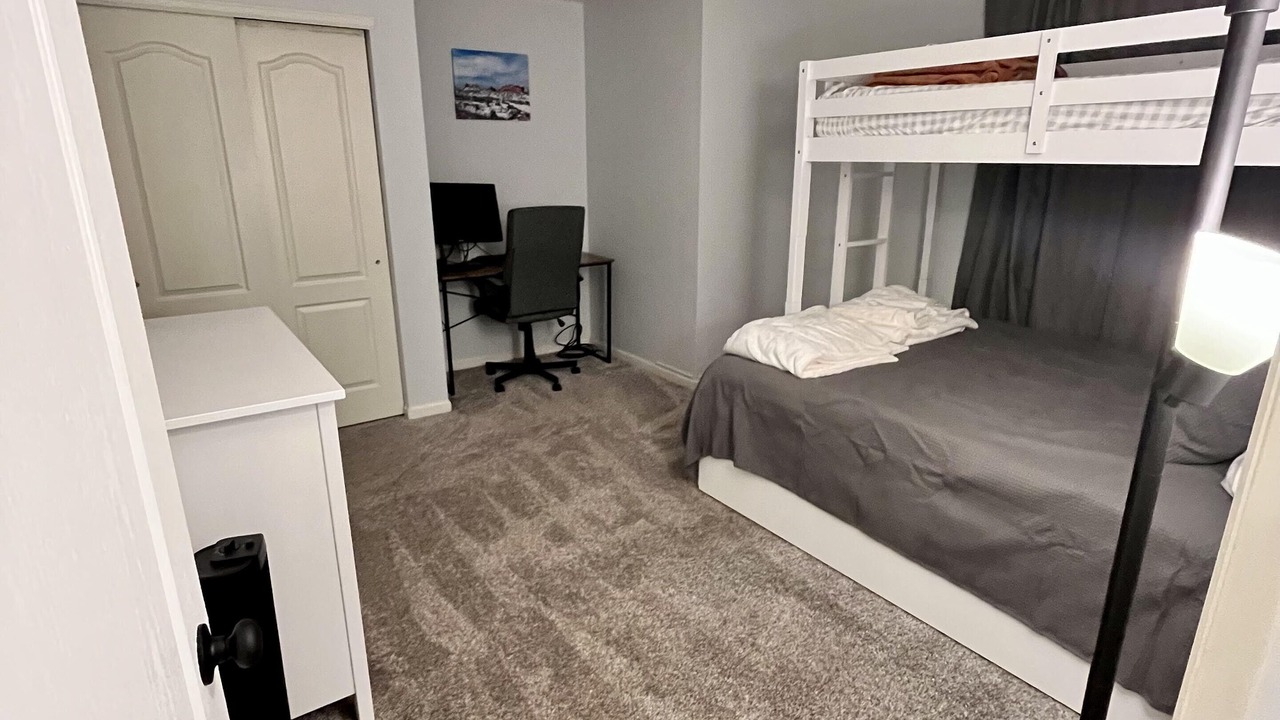 Photo of Bedroom in Edwards