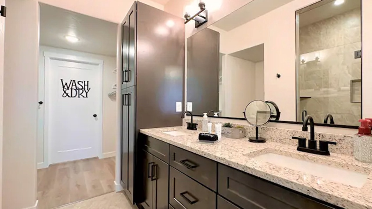 Photo of Bathroom in Pear Park