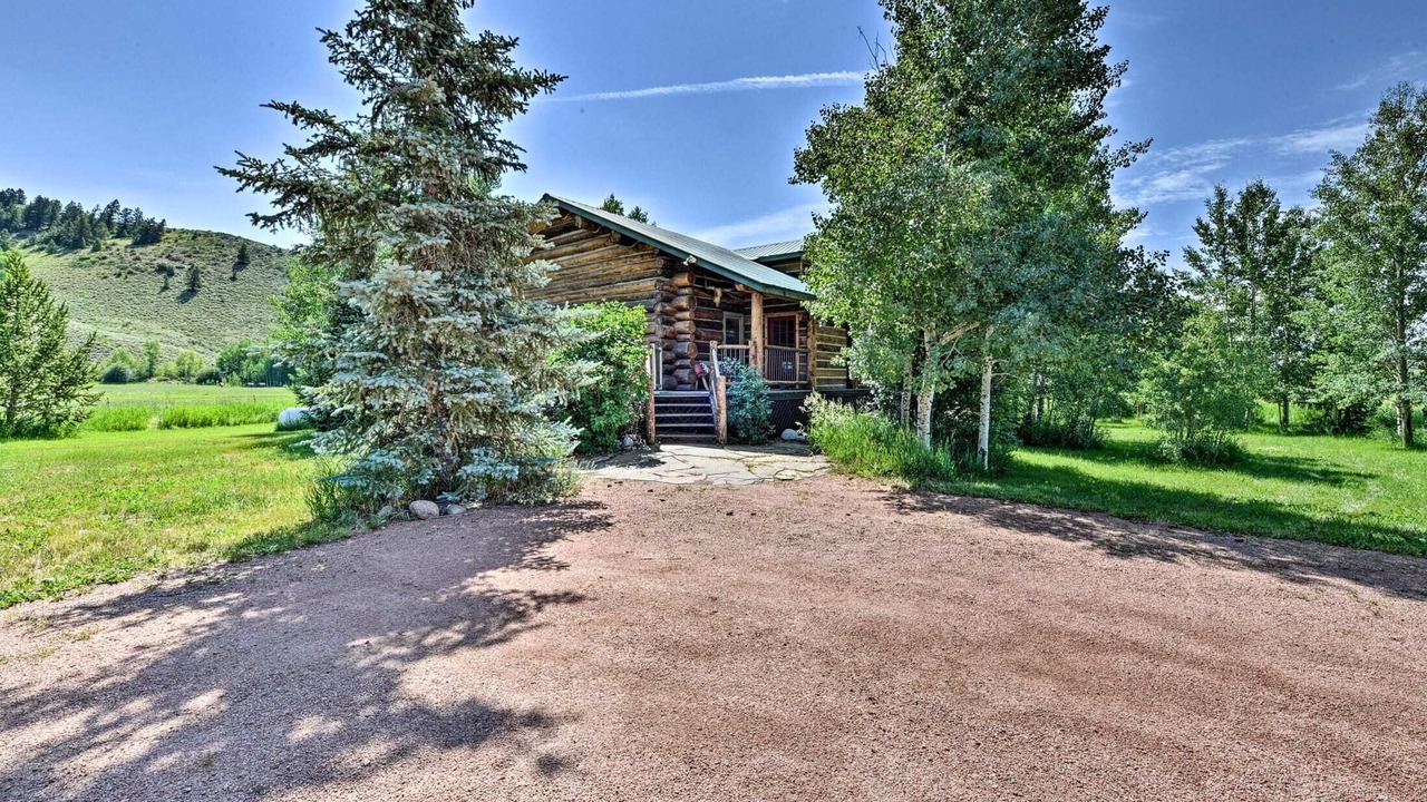 Photo of Outdoor in Almont