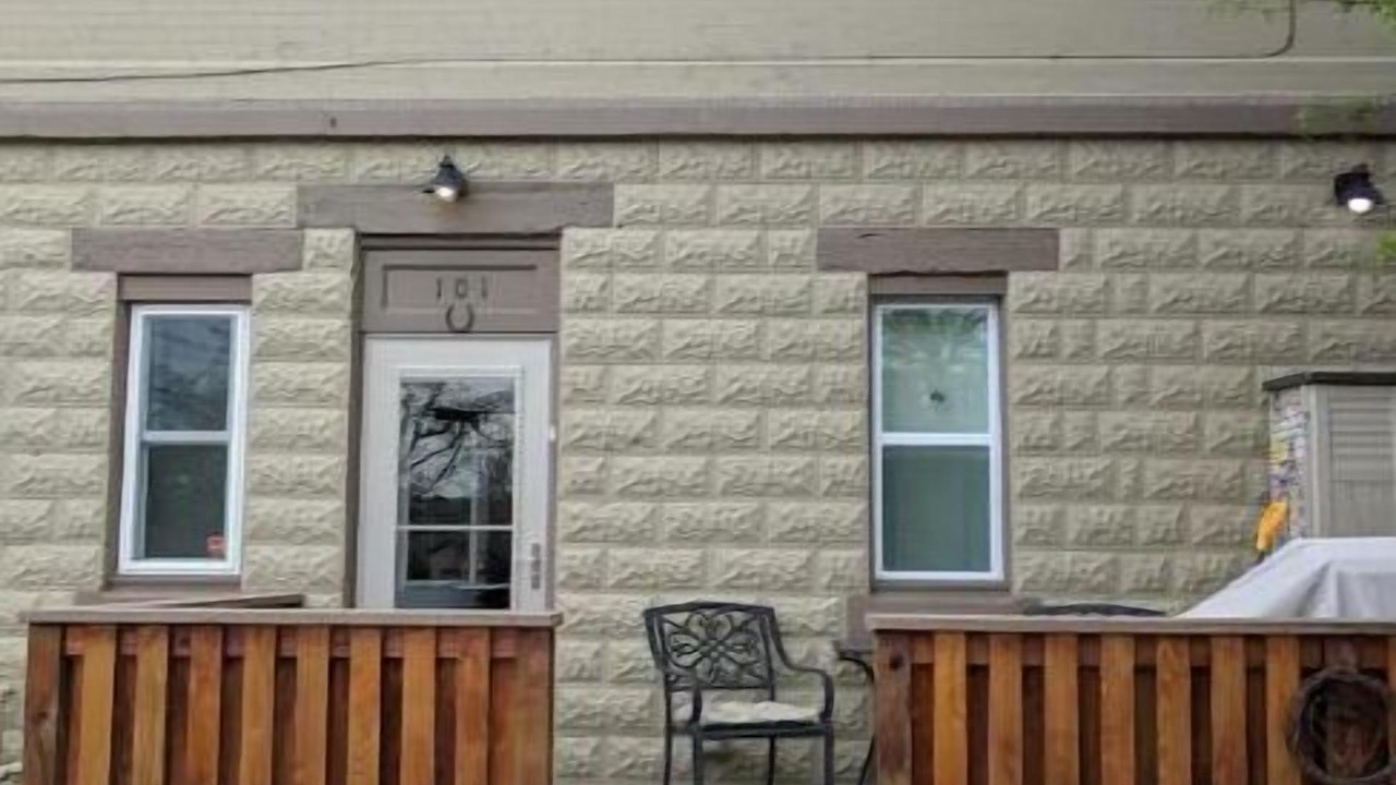 Photo of Outdoor in Golden