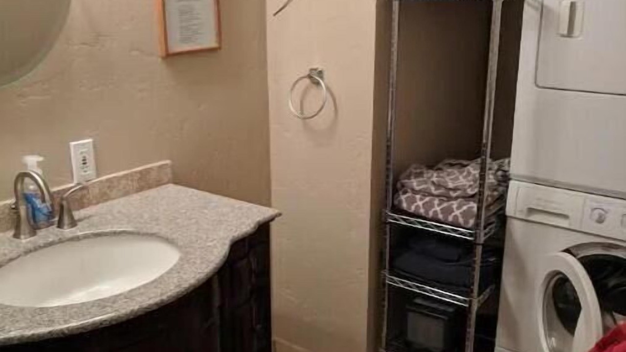 Photo of Bathroom in Golden
