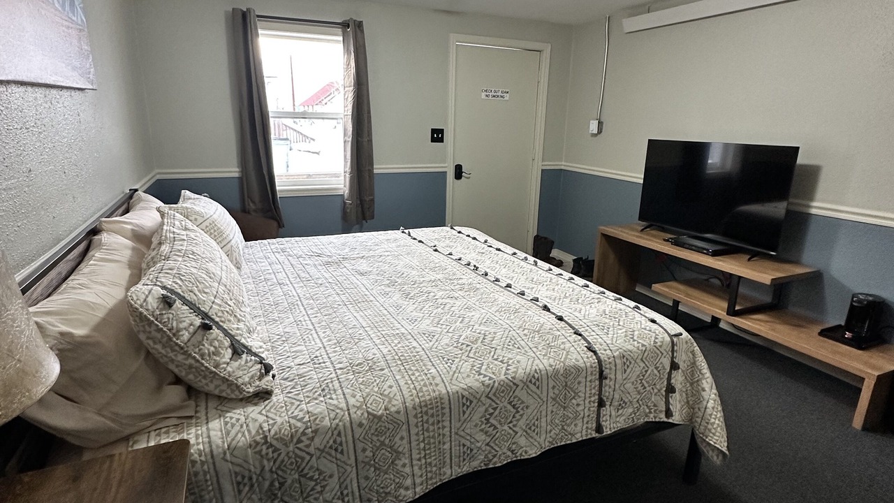 Photo of Bedroom in Walden
