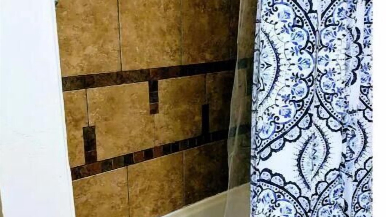 Photo of Bathroom in Golden