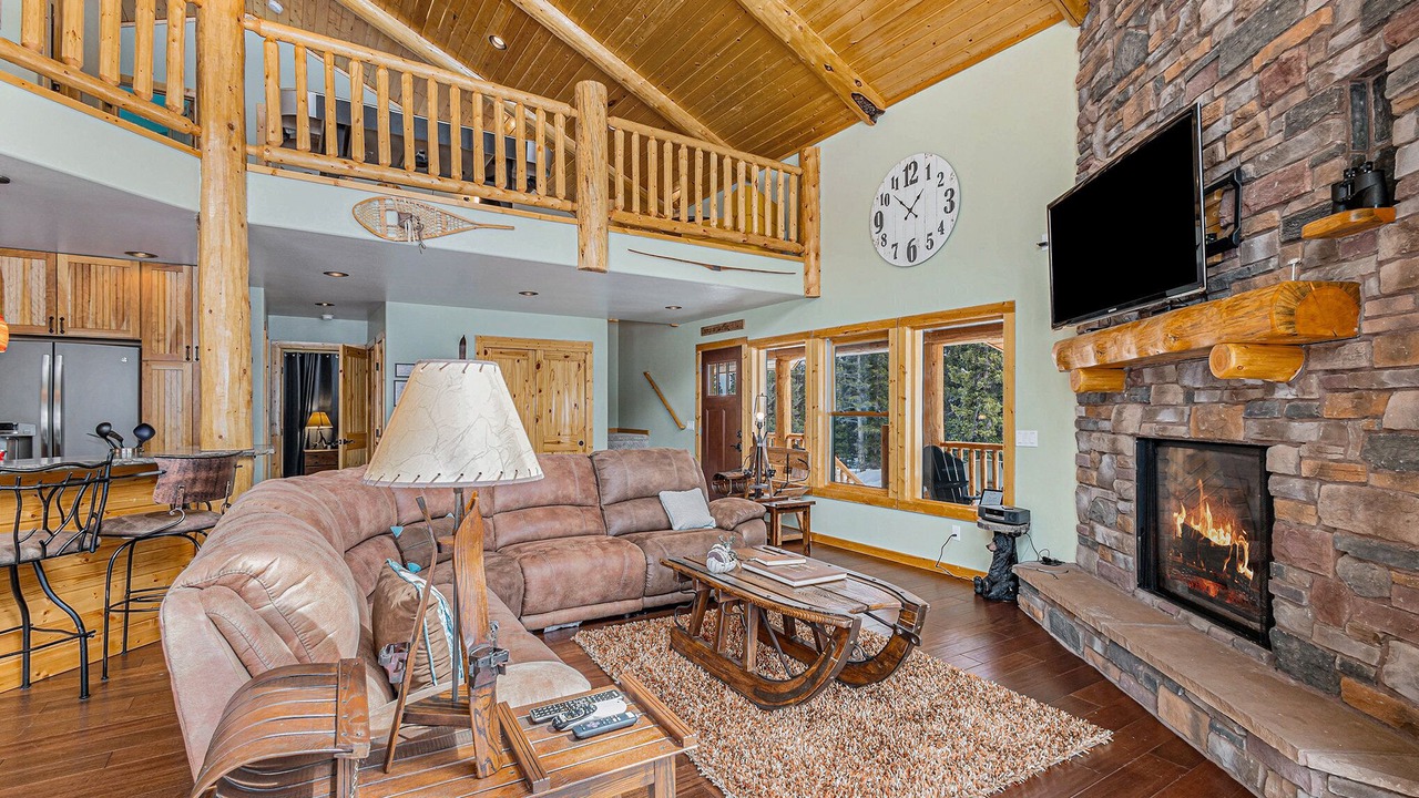 Photo of Livingroom in Valley of the Sun
