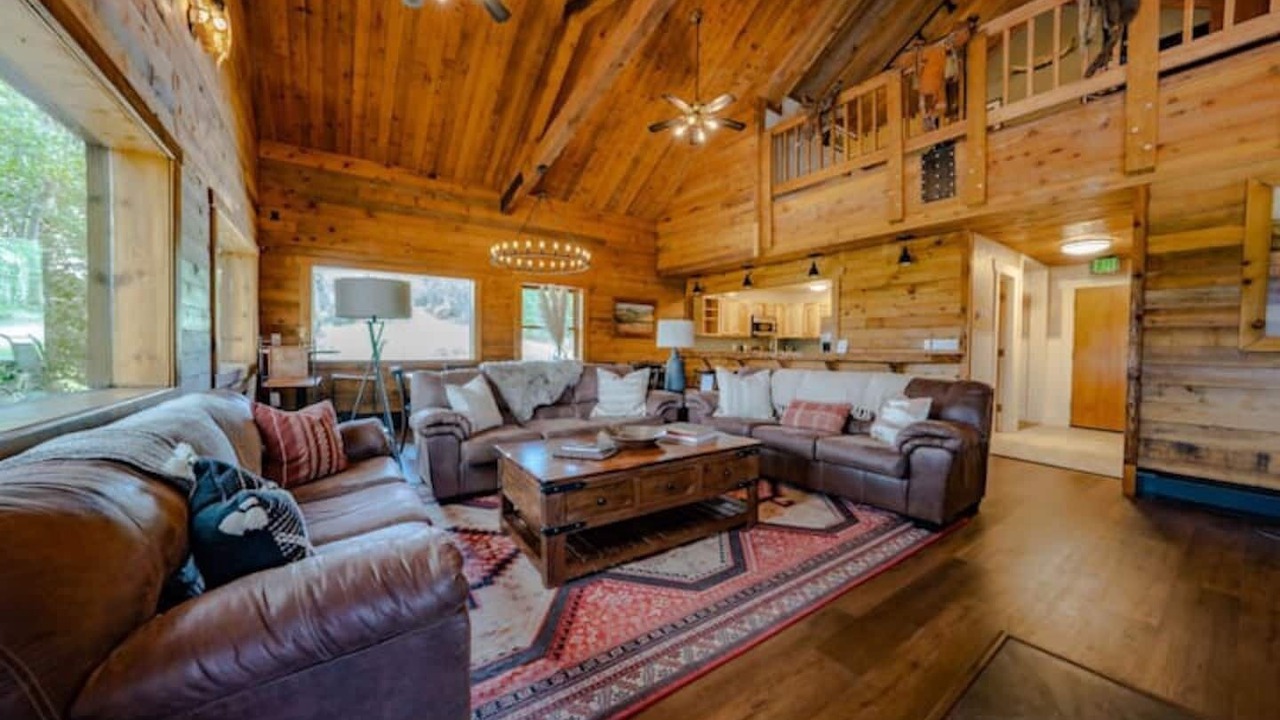 Photo of Livingroom in Clark