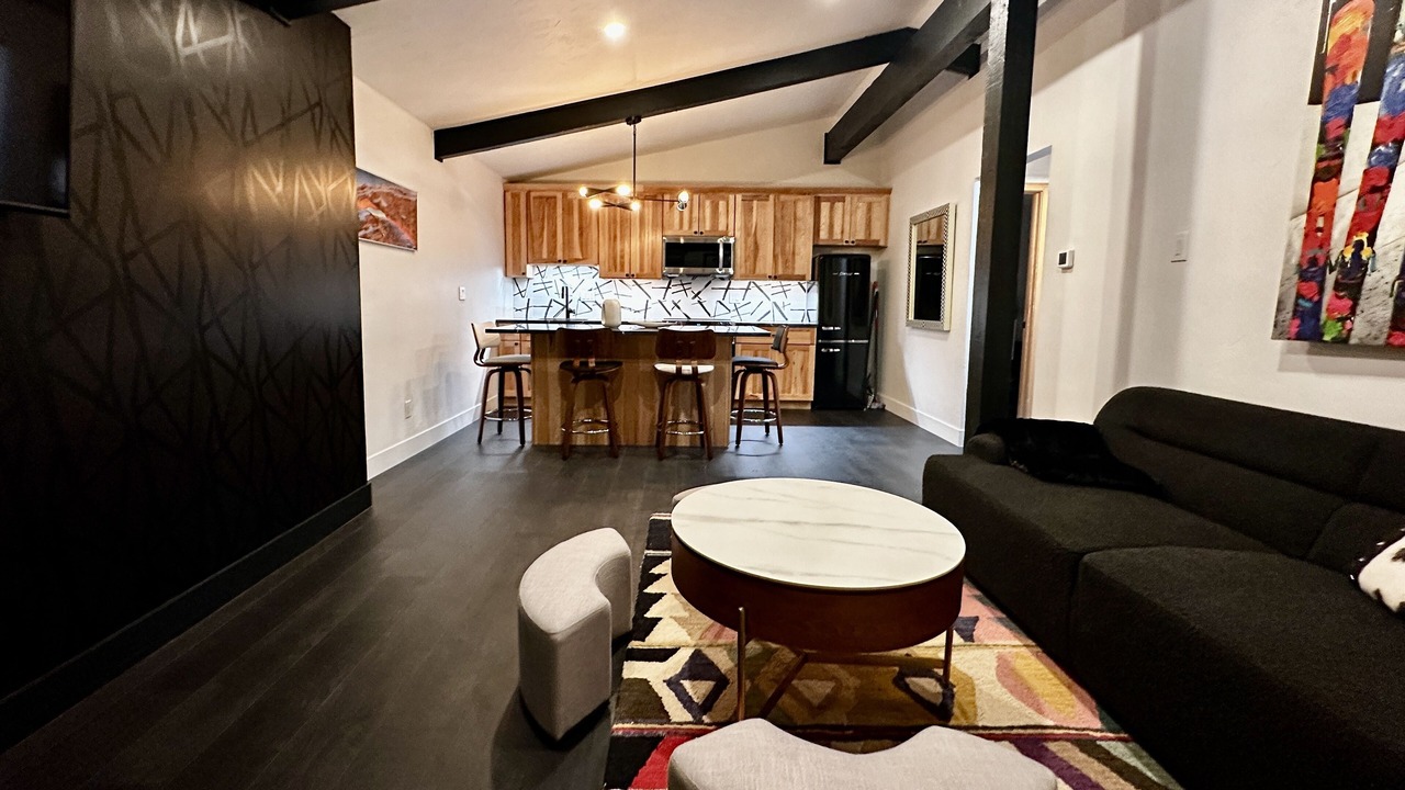 Photo of Livingroom in Vail