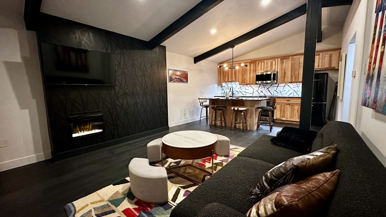 Photo of Livingroom in Vail