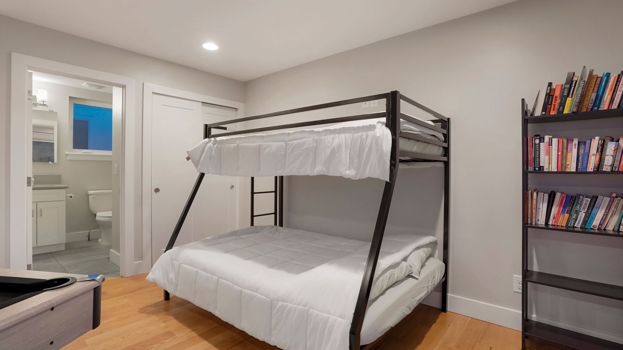 Photo of Bedroom in Sloan Lake