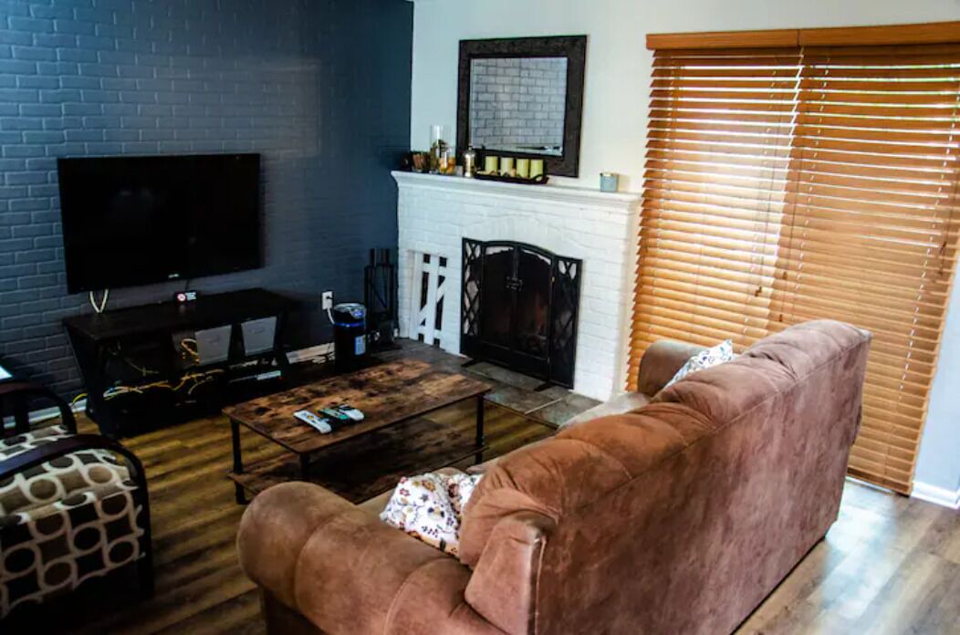 Photo of Livingroom in Aurora