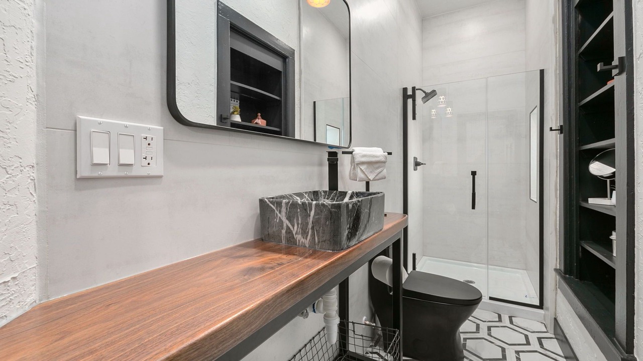 Photo of Bathroom in University Park