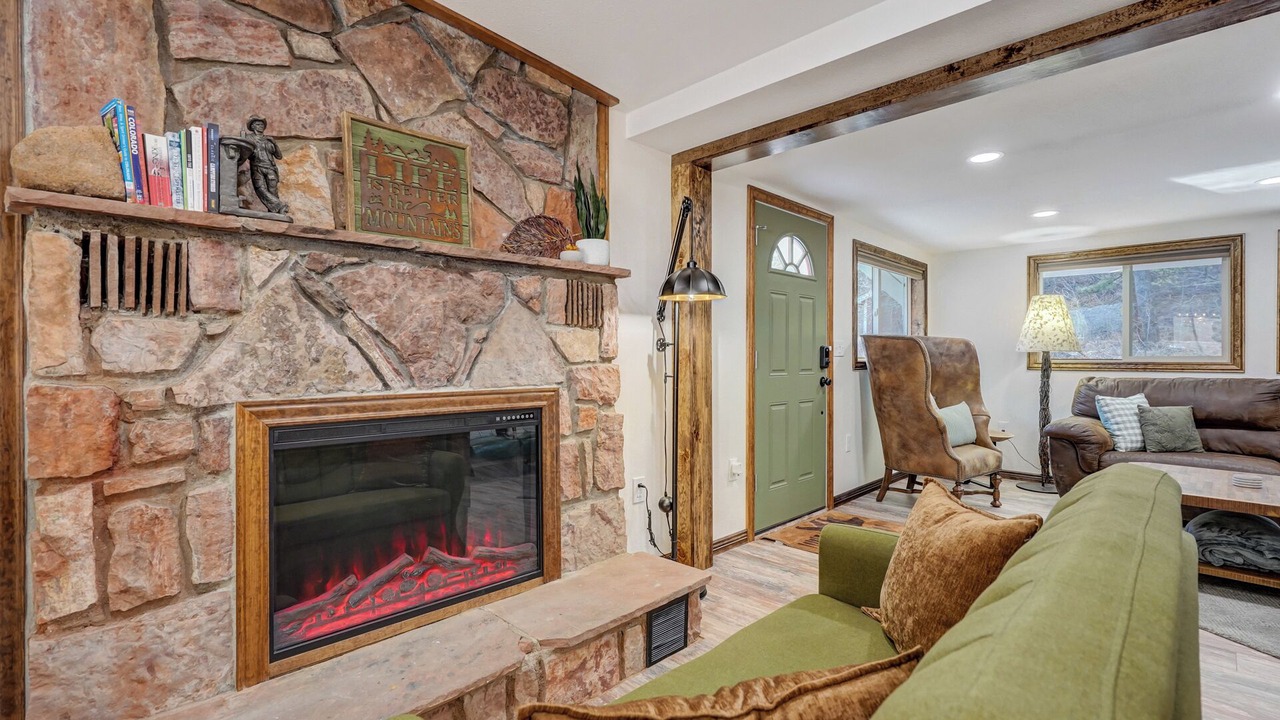 Photo of Livingroom in Cascade-Chipita Park