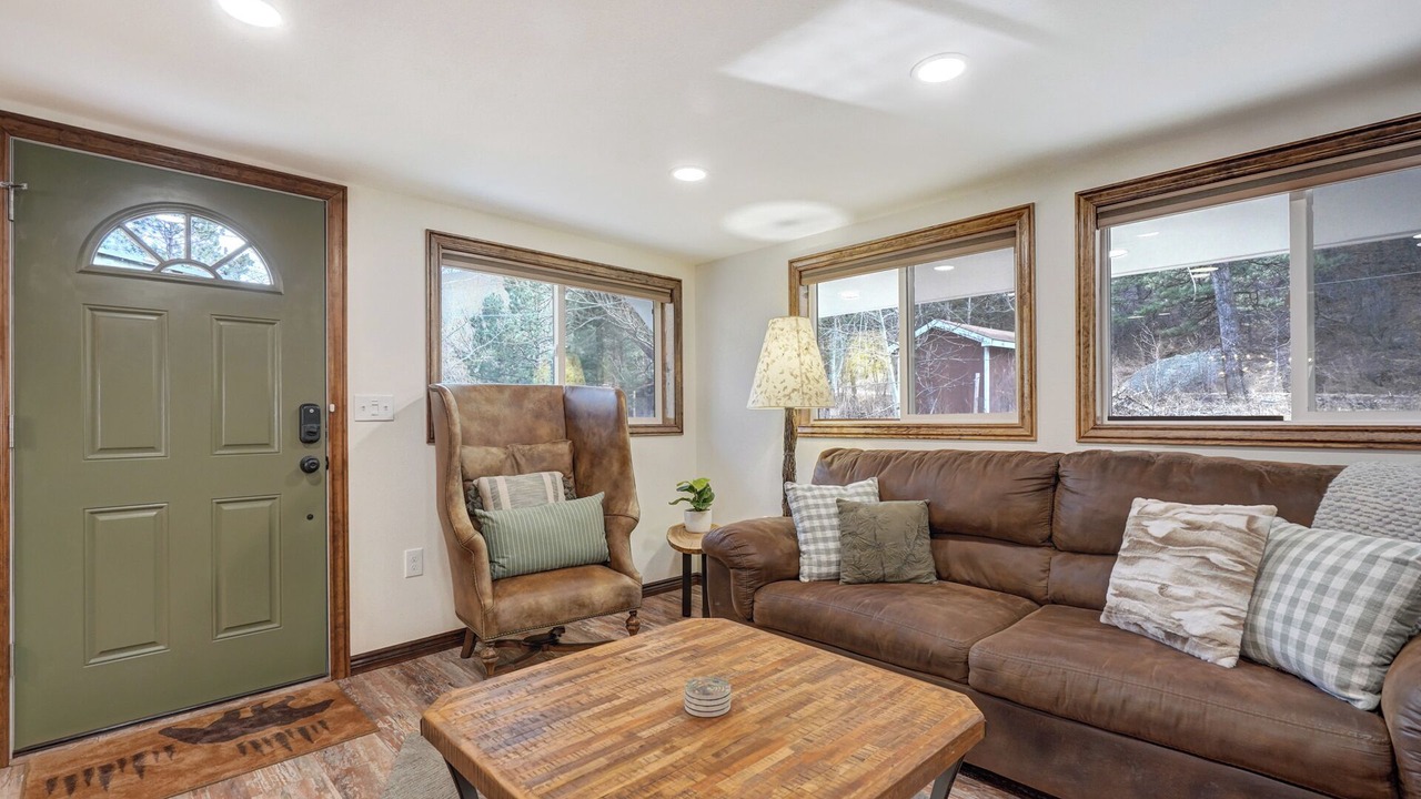 Photo of Livingroom in Cascade-Chipita Park