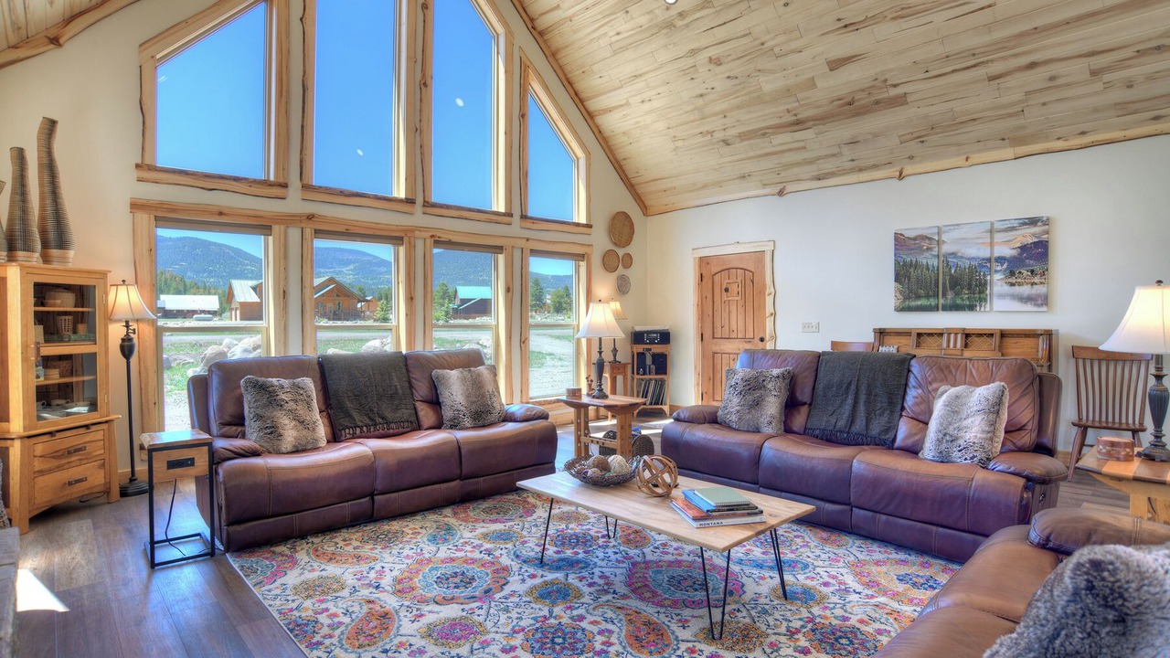 Photo of Bedroom in South Fork