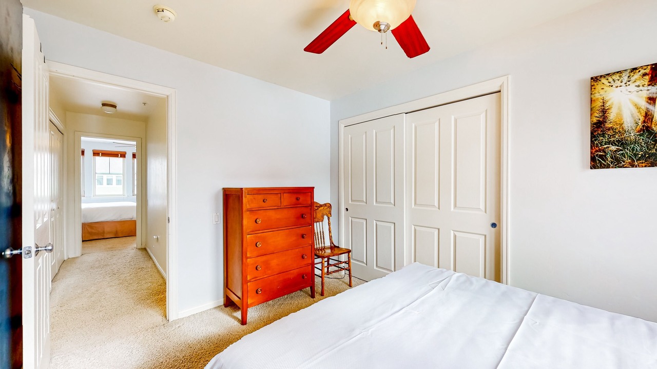 Photo of Bedroom in Basalt