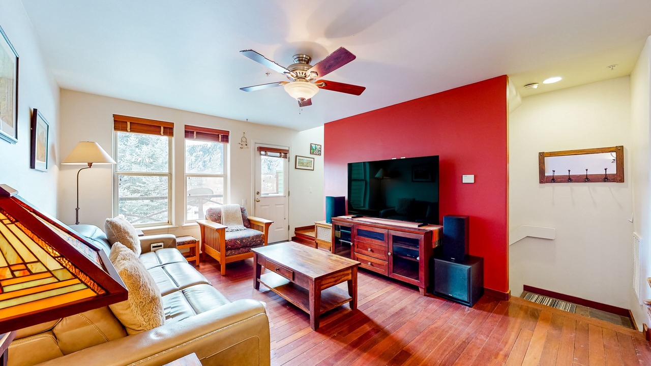 Photo of Livingroom in Basalt