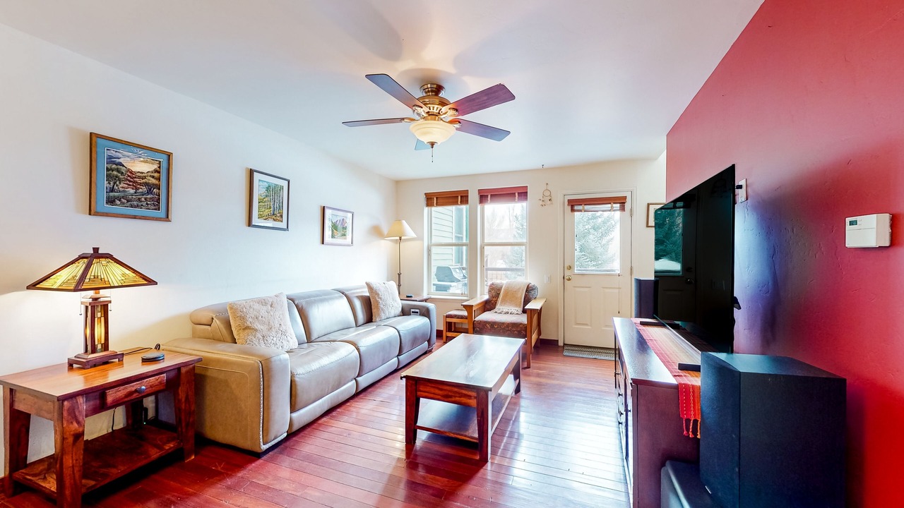 Photo of Livingroom in Basalt