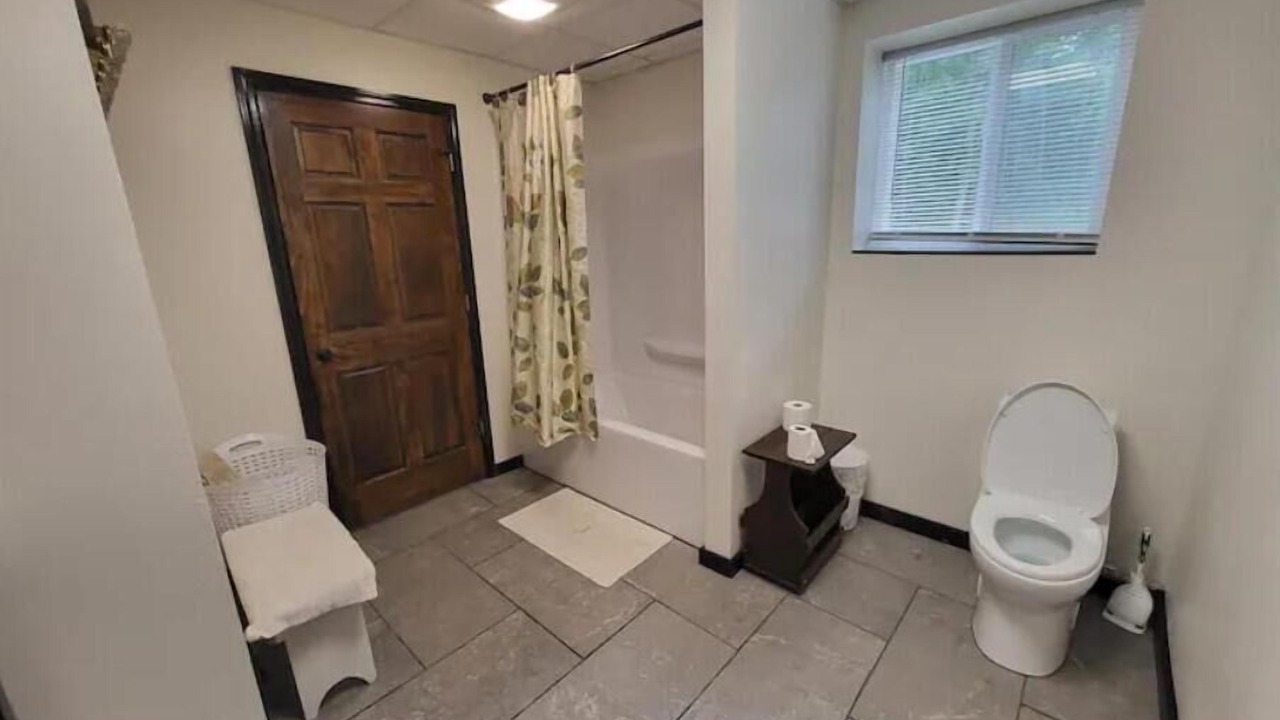 Photo of Bathroom in Delta
