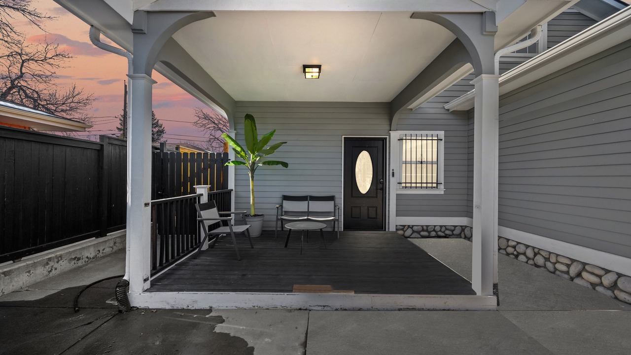 Photo of Patio Balcony in Athmar Park
