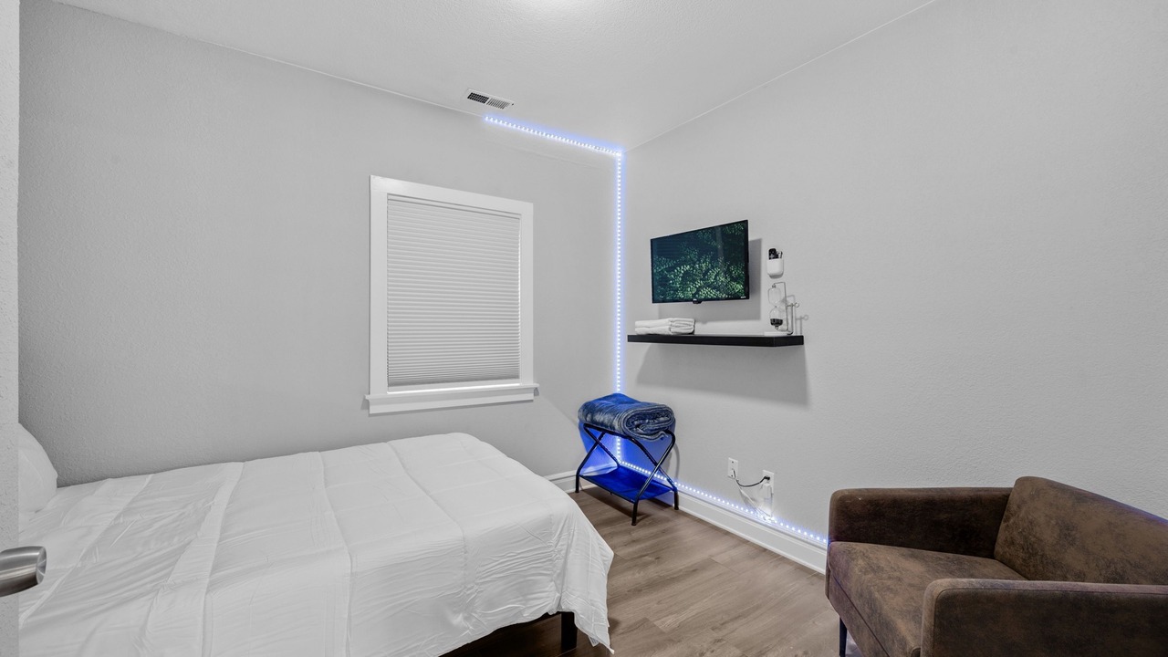 Photo of Bedroom in Athmar Park