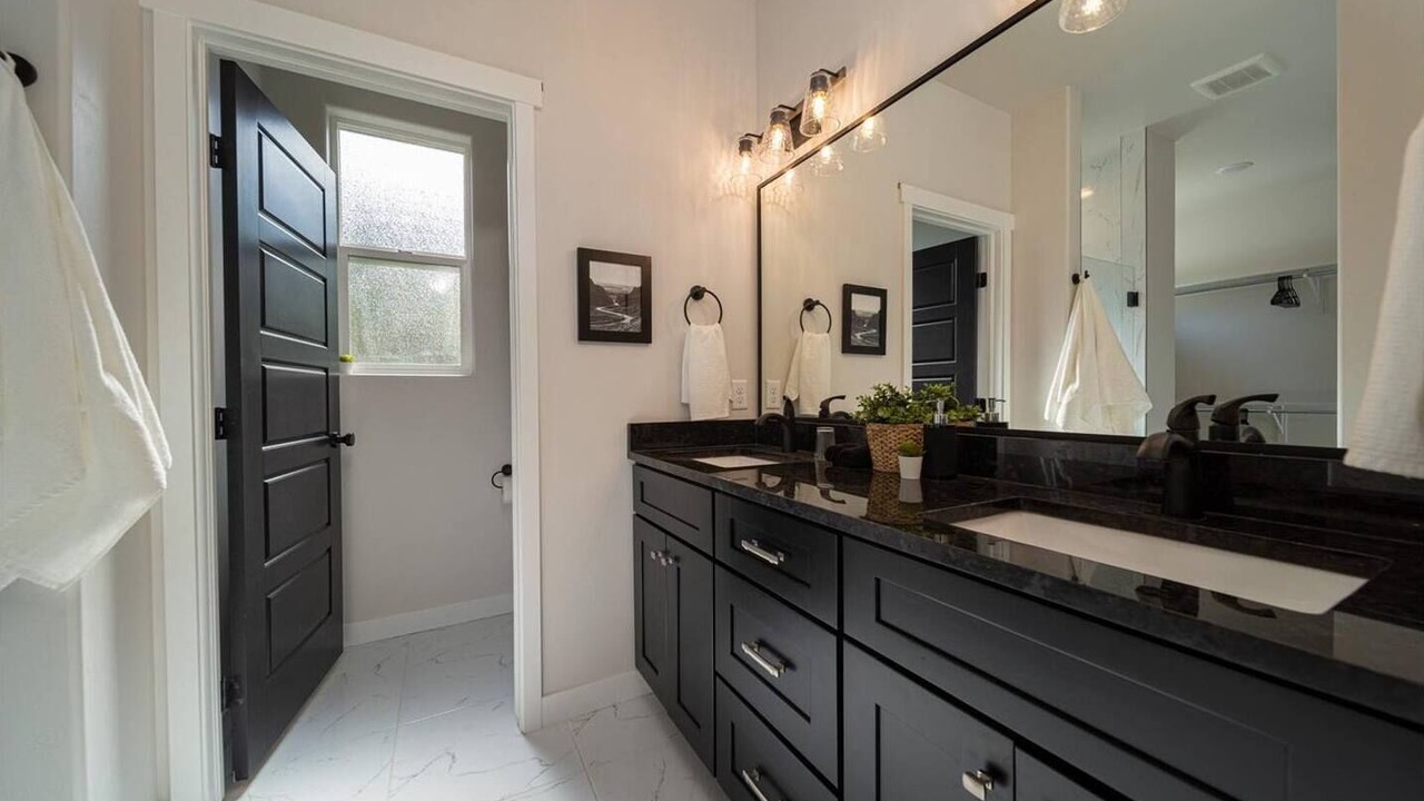 Photo of Bathroom in Grand Junction