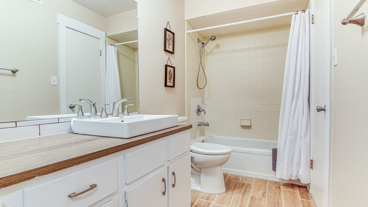 Photo of Bathroom in Skyway