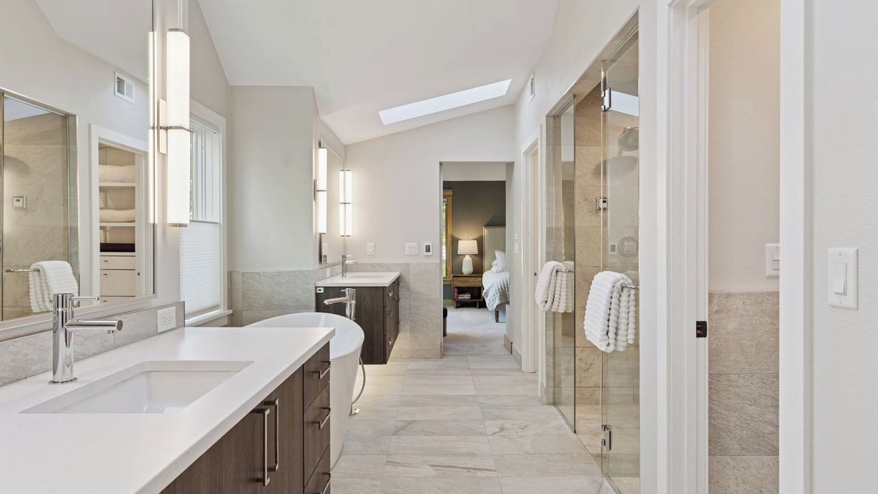 Photo of Bathroom in Arapahoe Ridge