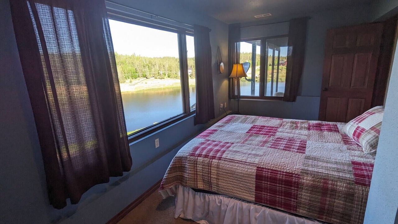 Photo of Bedroom in Spring Valley