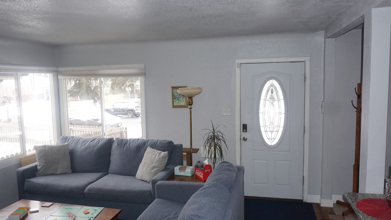 Photo of Livingroom in East Colfax