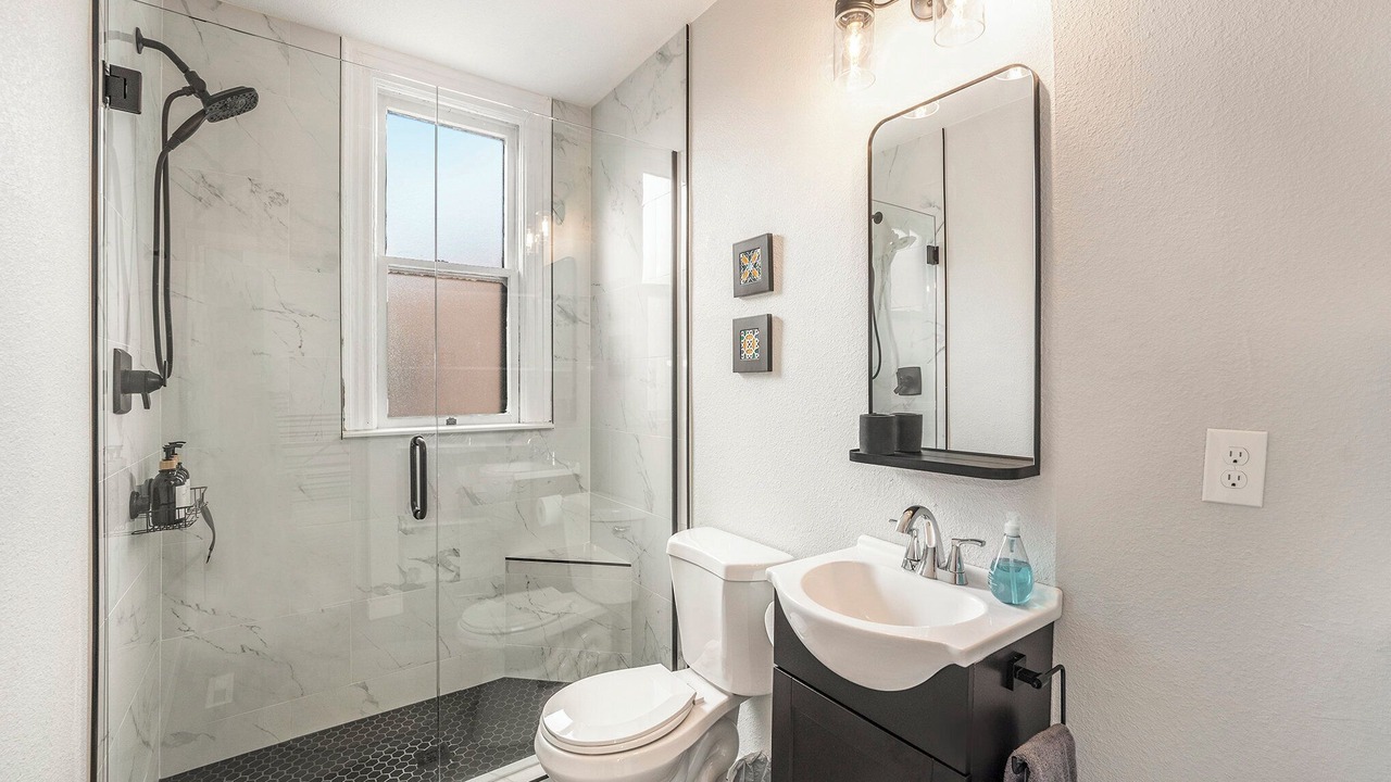 Photo of Bathroom in Curtis Park