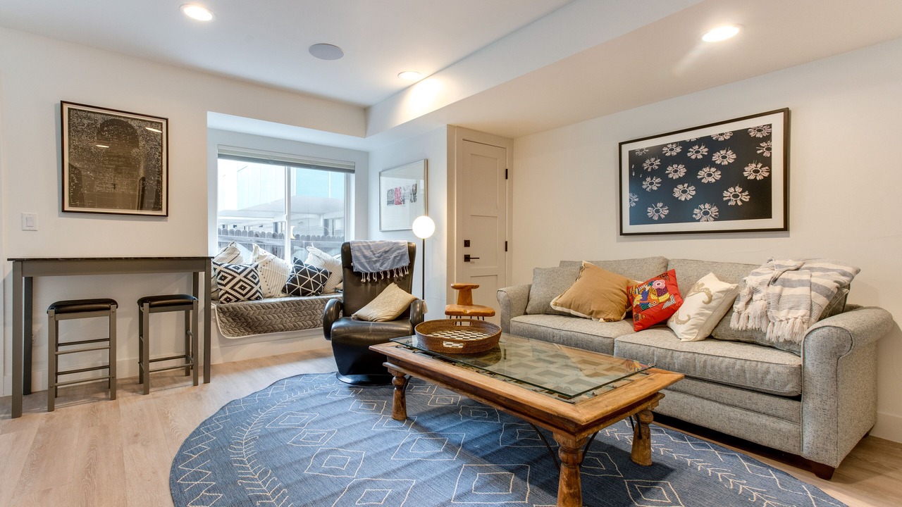 Photo of Bedroom in Jefferson Park