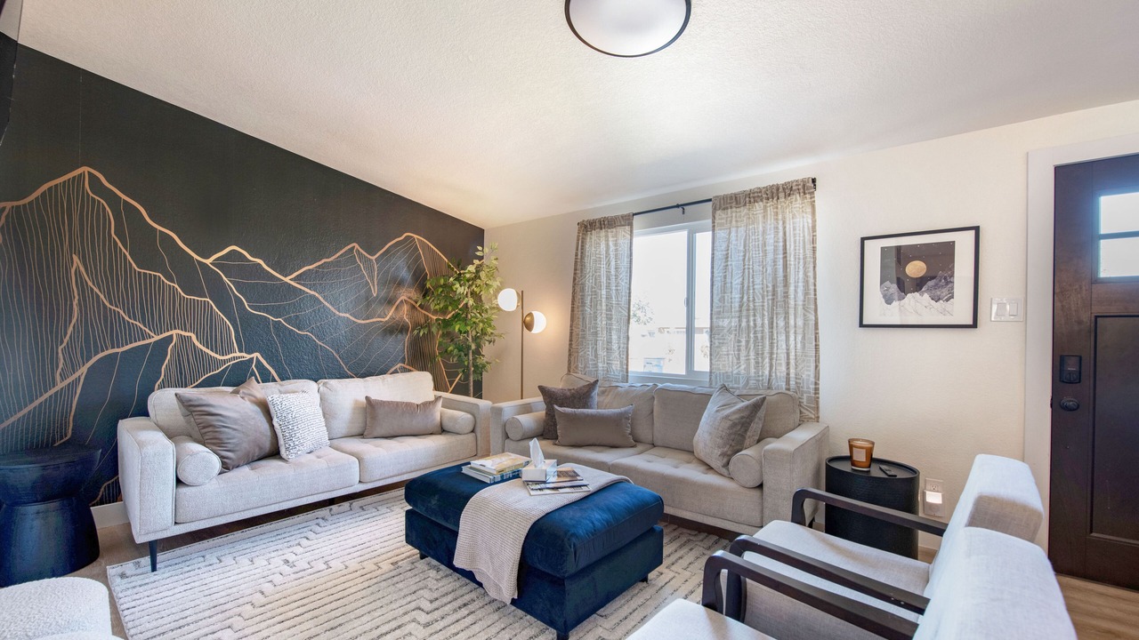 Photo of Livingroom in Berkley