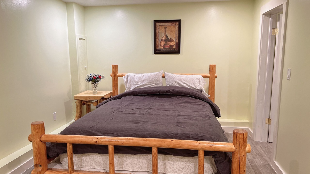 Photo of Bedroom in Glenwood Springs