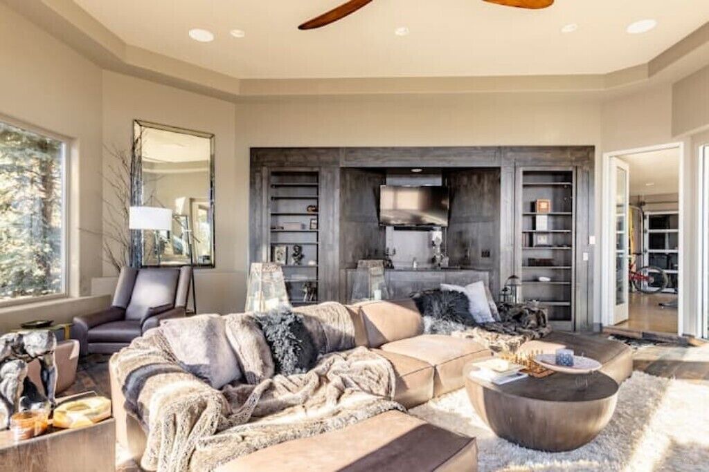 Photo of Livingroom in Genesee